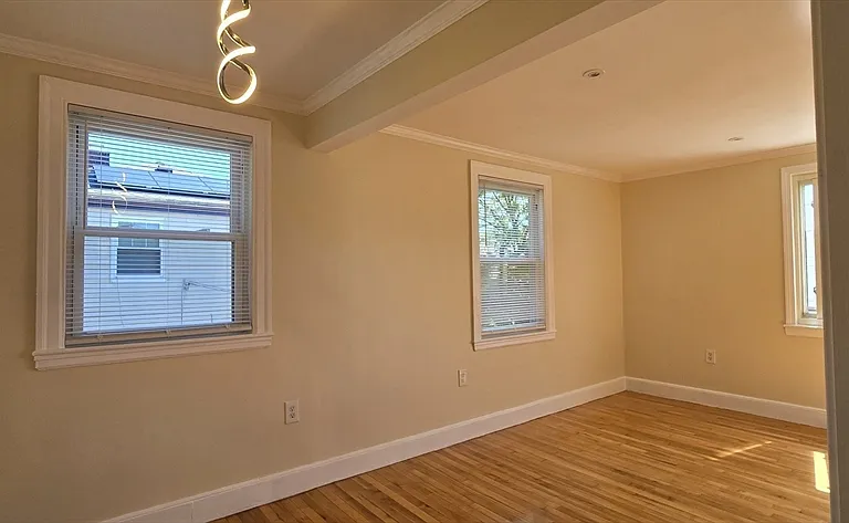 84 Gladeside Ave #2 — Photo 14