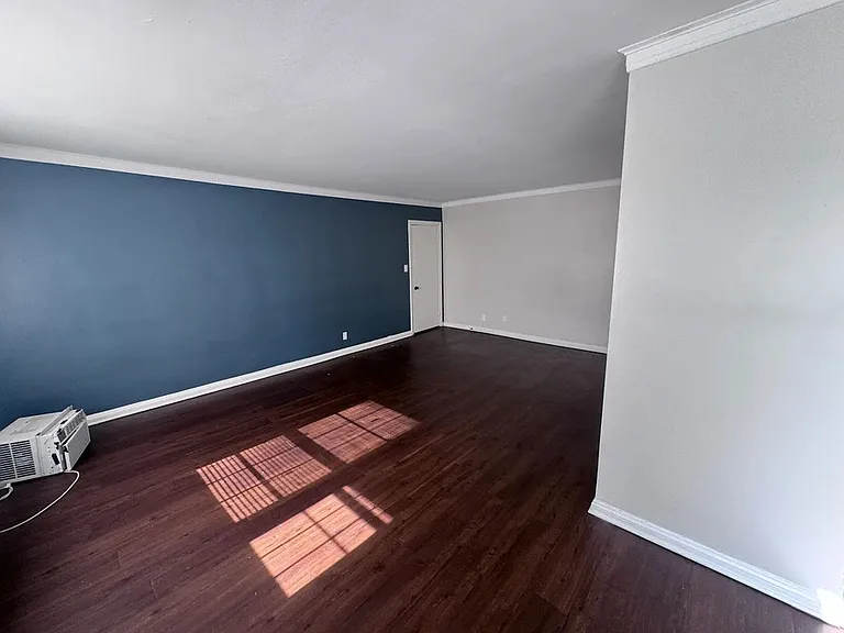 Colton House Apartments — Photo 37