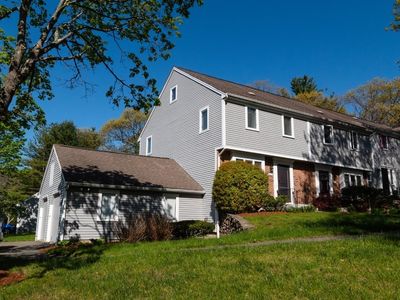 201 Foxwood Cir, Peabody, MA, 01960