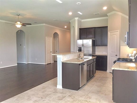 3rd image of 16701 Spence Park Ln