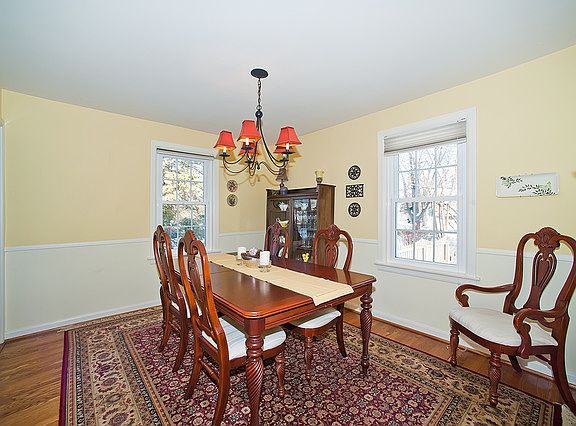 5th image of 1 Hiawatha Dr
