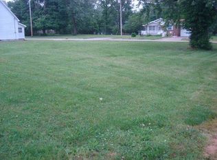 340 W Cherry St, Olney, IL 62450