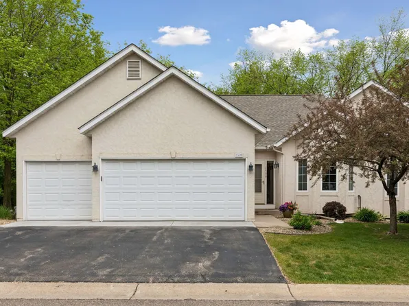 1539 Stonewood Ln, Eagan, MN 55122