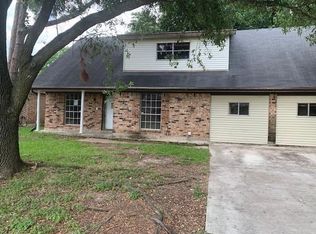 715 Crestwood Ln, Missouri City, TX 77489