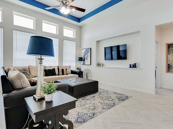 3rd image of 121 Cecilia Cove Ct