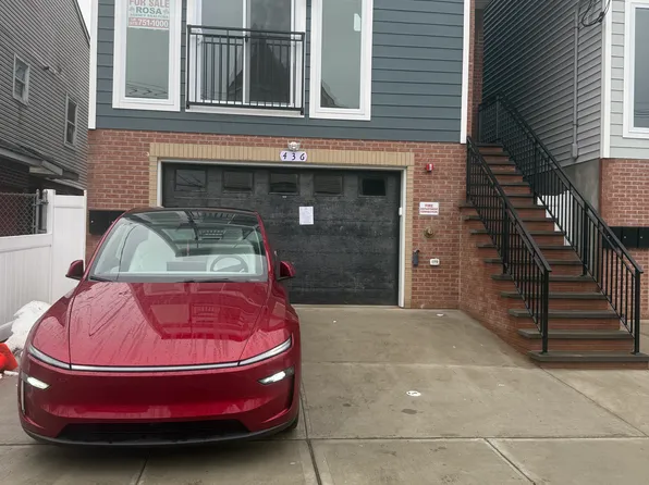 436 S 11th St, Newark, NJ
