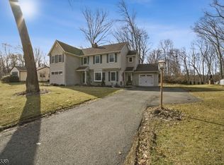 55 Redgate Rd, Boonton, NJ 07005