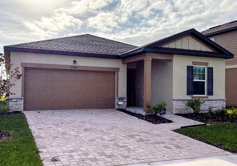 2449 Grey Hawk Dr — Photo 1