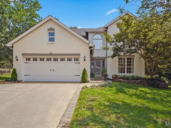 175 Beacon Point Ln, Grover, MO 63040