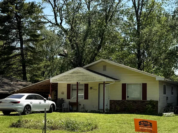 2634 W Madison Street, Springfield, MO 65802