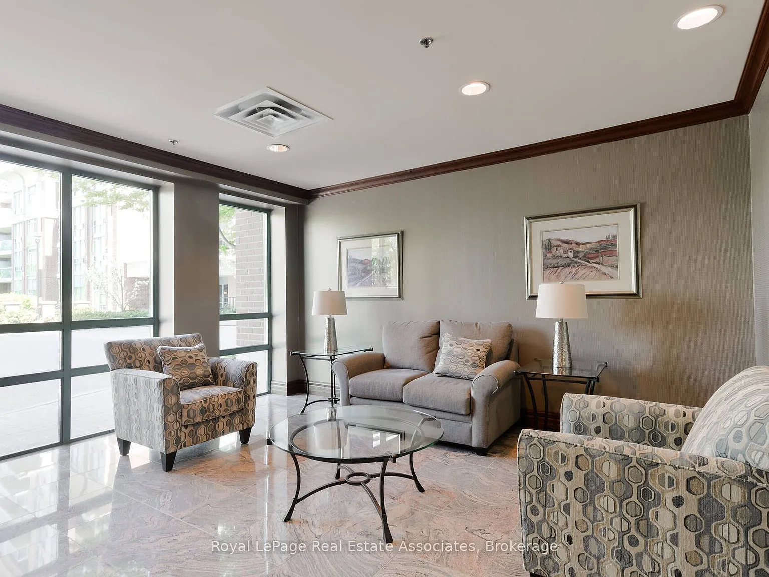 2 bed, $2,700 — Photo 4