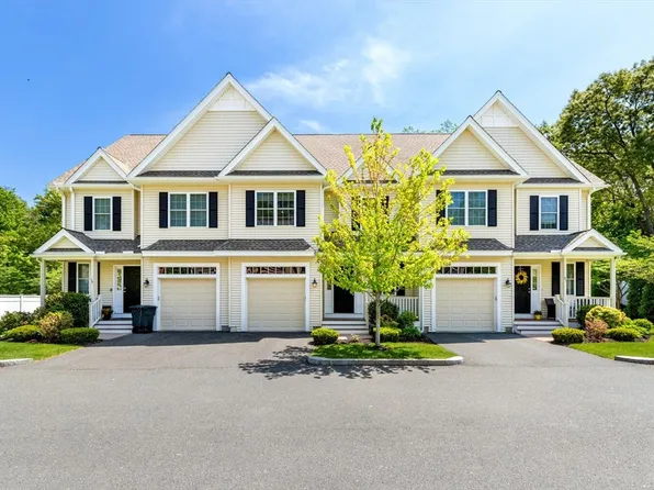 42 Pleasant St Unit 20, Stoneham, MA 02180