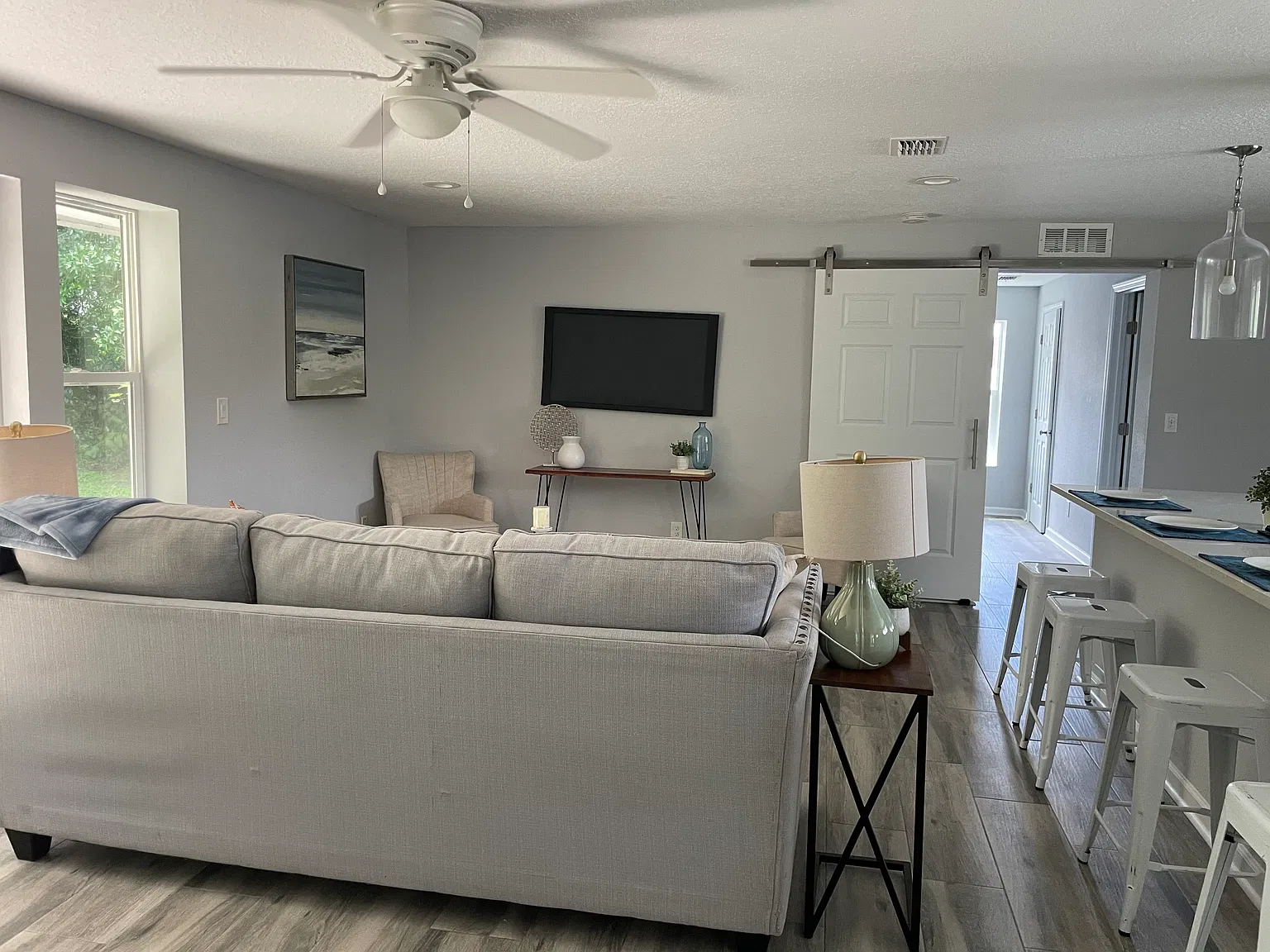 4 bed, 1829 sqft, $2,100 — Photo 4