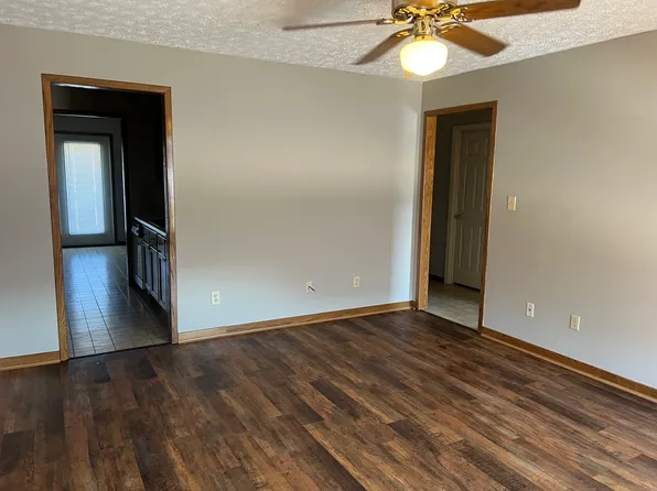 403 E Pershing Ave APT D, Muscle Shoals, AL 35661