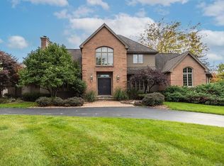 8425 Hobnail Rd, Manlius, NY 13104