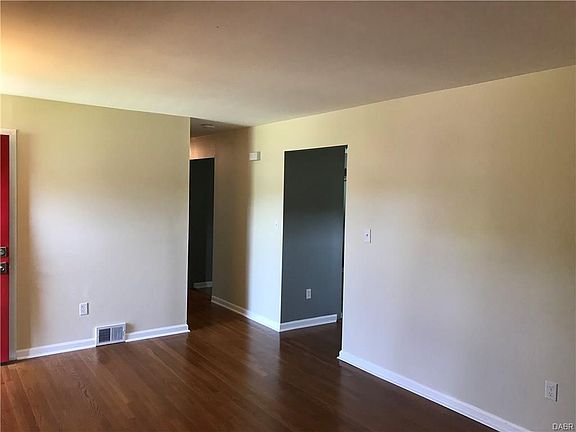 3rd image of 2903 Vale Dr