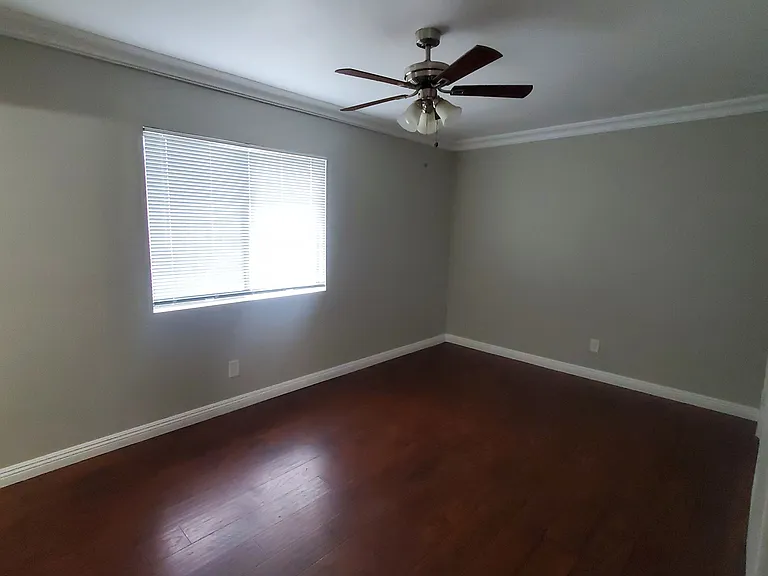 25184 Pacific St #1 — Photo 7