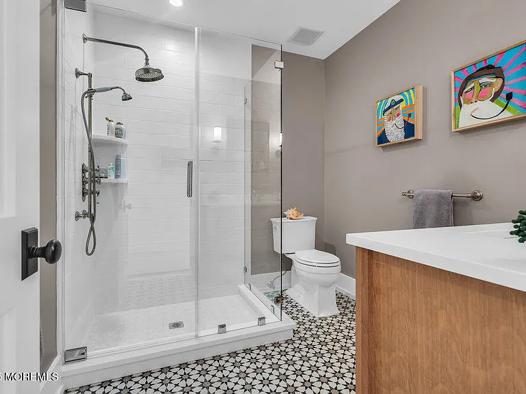 802 1st Ave — Photo 22