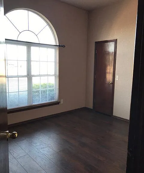 Bed 4/Study Room