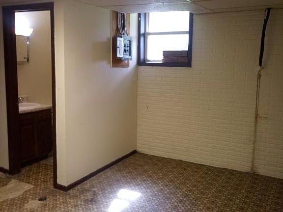 4th image of 1291 Country Side Dr