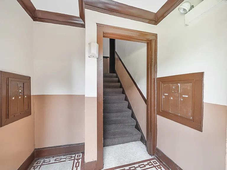 7615 S Kingston Ave #2 — Photo 3