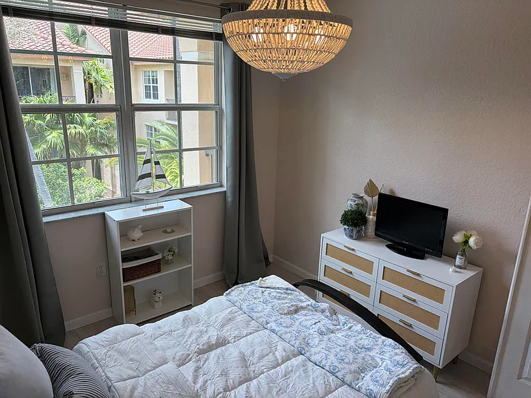 1803 N Flagler Dr #310 — Photo 11