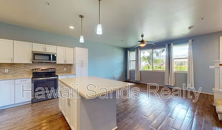 801 Kakala St #304 — Photo 5