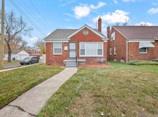 19303 Hubbell St, Detroit, MI 48235