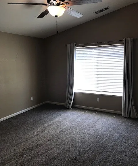 642 W Springer Dr — Photo 10