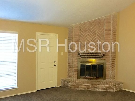 4th image of 3306 Boxelder Dr
