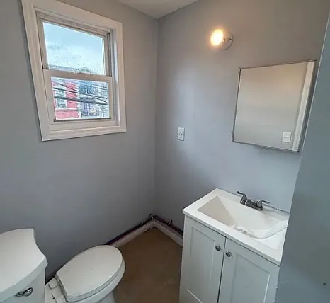 409 Marshall St #1R — Photo 4