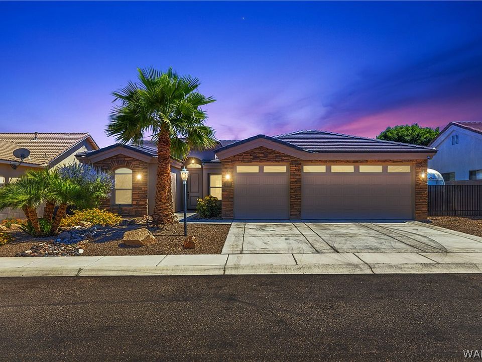 1st image of 2042 Robert Mitchum Drive