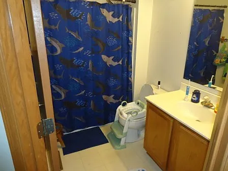 1415 Yorkshire Ln — Photo 11