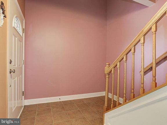 3rd image of 3968 Woodhue Pl #8