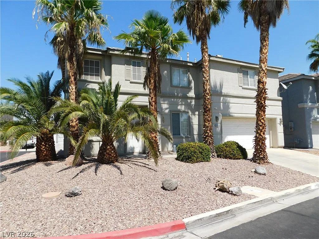 3 bed, 2.5 bath, 1998 sqft, $1,885 — Photo 2