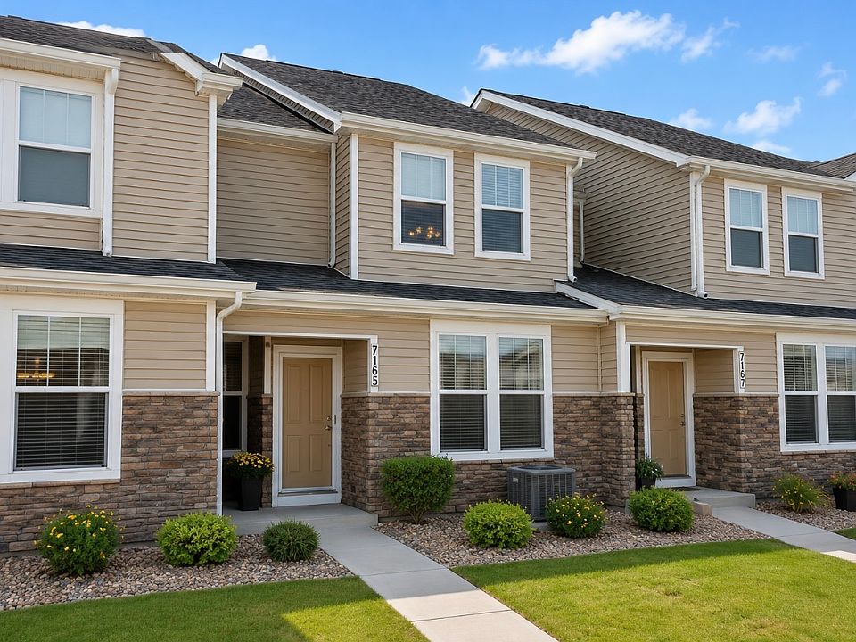 __ Available Sept. 1
__ $300 OFF First Month's Rent if Leased by Aug. 15