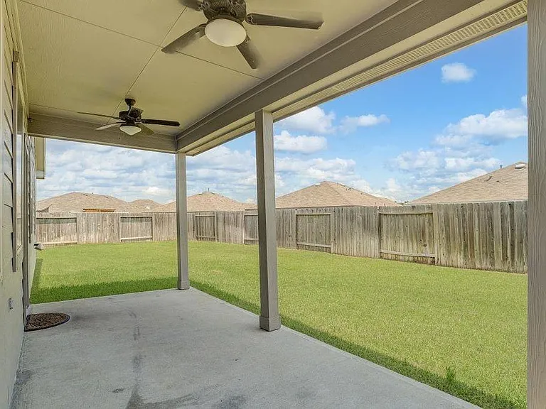 20509 Vaughn Forest Ct — Photo 15