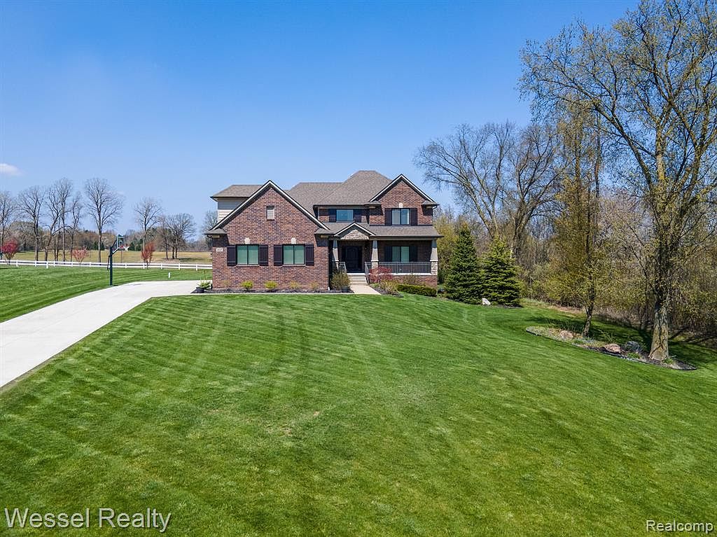 8217 Tamarack Ln, Romeo, MI 48065 Zillow