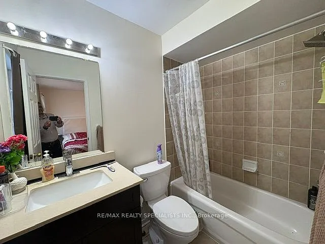 3150 Erin Centre Blvd #16 — Photo 12