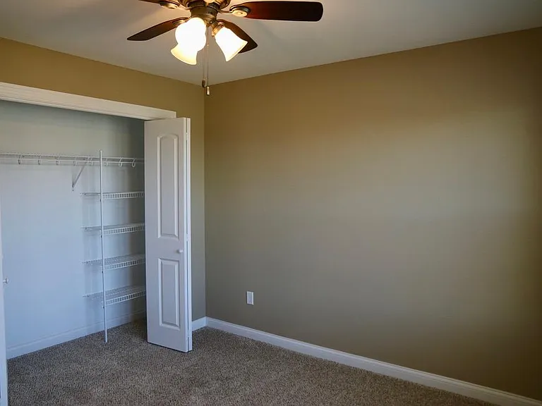 Front bedroom #1