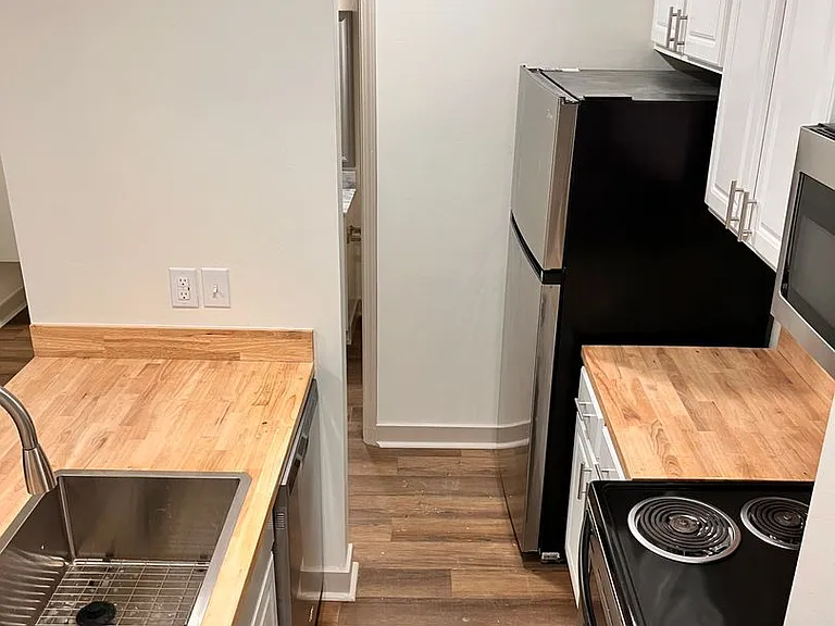 125 N Washington St — Photo 22