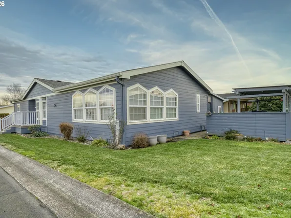 51469 SE Westlake Dr, Scappoose, OR 97056