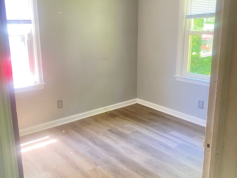 1st image of 2559 Hamilton Ave