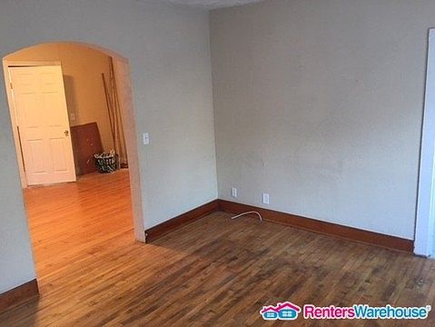 2nd image of 515 6th St W