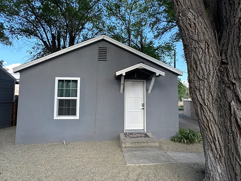 507 E Line St — Photo 17