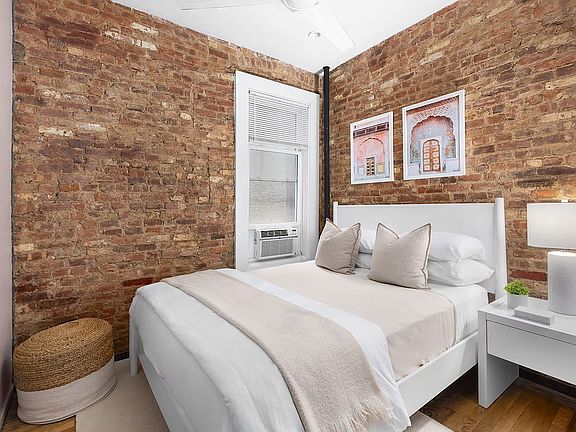 4th image of 225 E 4th St APT 12
