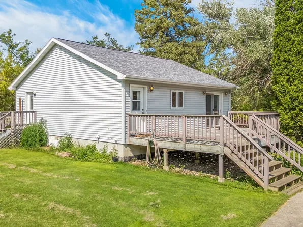 N8885 Meulemans Rd, Black Creek, WI 54106