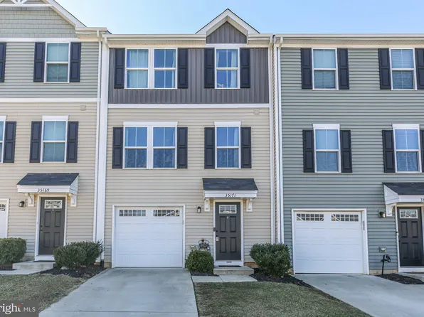 35171 Sara Ct, Locust Grove, VA 22508