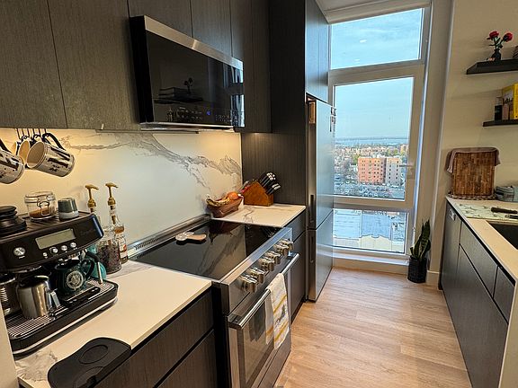 4th image of 60 Centre Ave #1