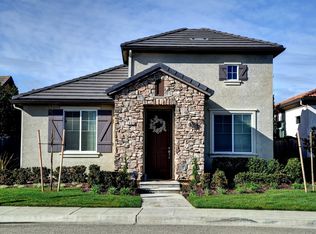 1886 N Highland Ave, Clovis, CA 93619